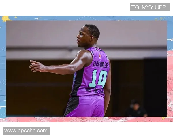 哈德森的传奇之路：从篮球场到人生巅峰的奋斗故事