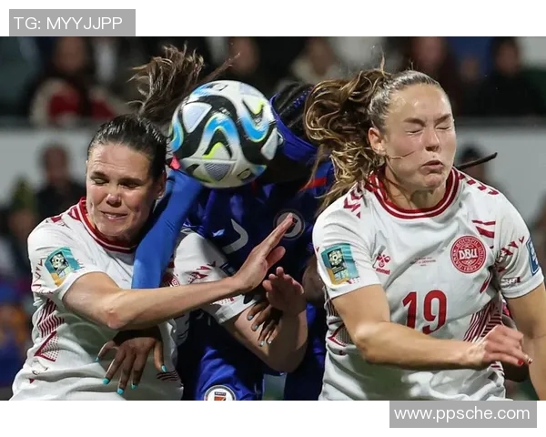 荷兰女足与丹麦女足精彩对决比分揭晓，赛场瞬间回顾与分析